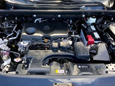 Used 2025 Toyota RAV4 XLE Premium FWD image 31