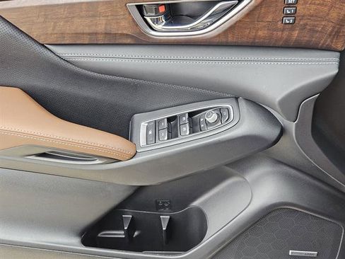 Certified 2025 Subaru Ascent Touring image 17