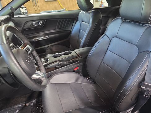 Used 2015 Ford Mustang Premium RWD image 14