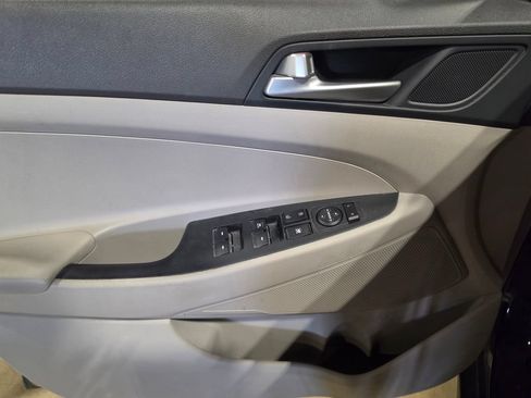 Used 2021 Hyundai Tucson Value w/ Cargo Package FWD image 5