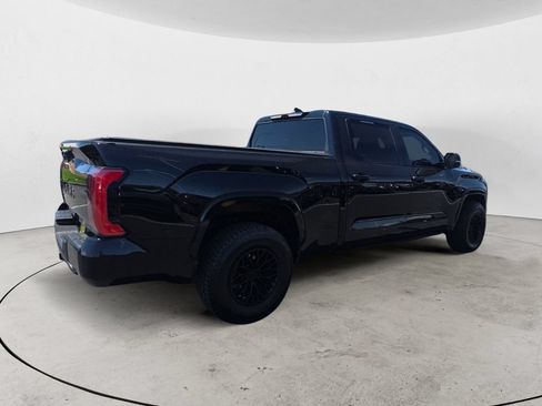 Used 2024 Toyota Tundra Platinum AWD/4WD image 5