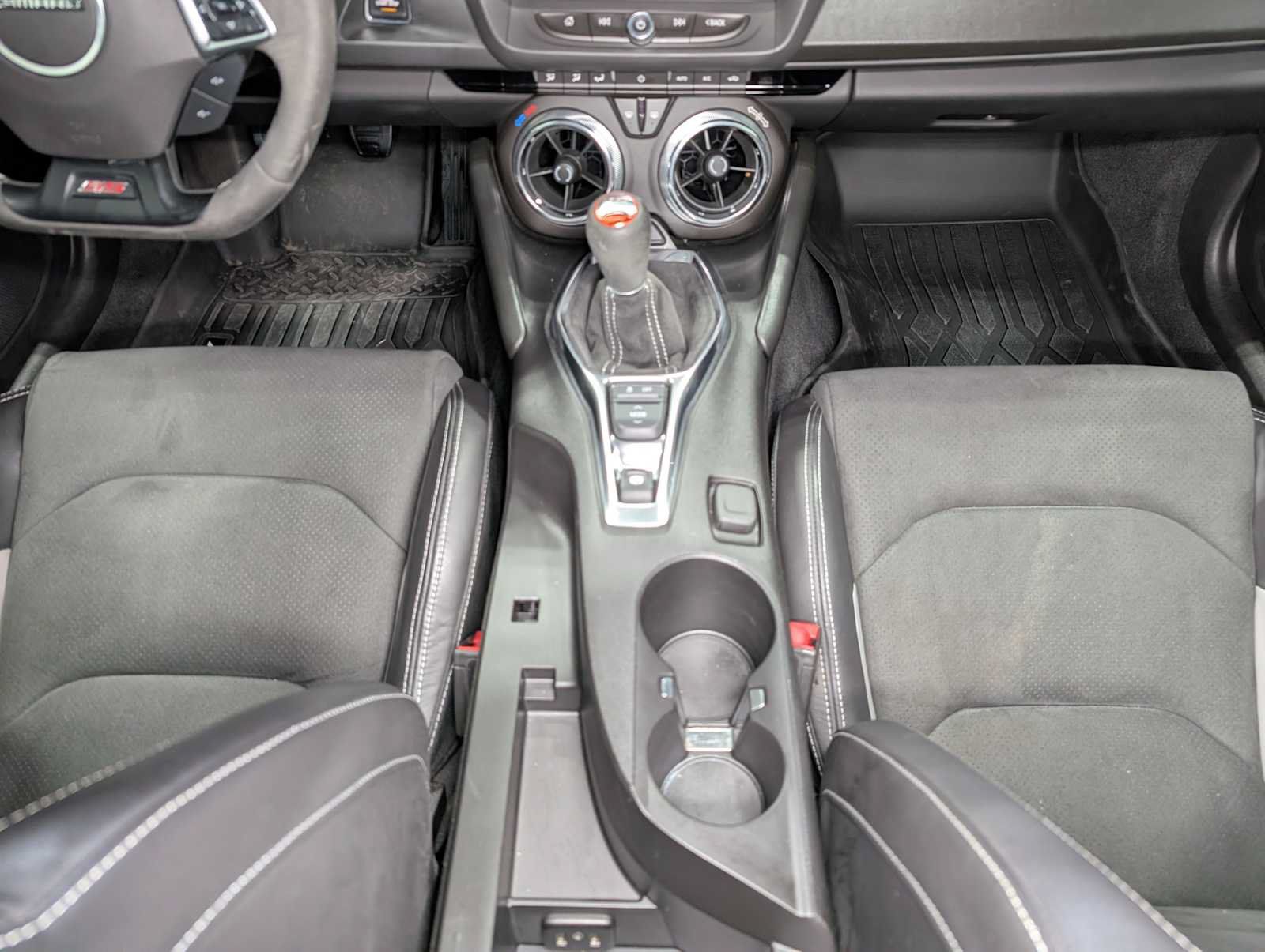 Used 2018 Chevrolet Camaro SS RWD image 18