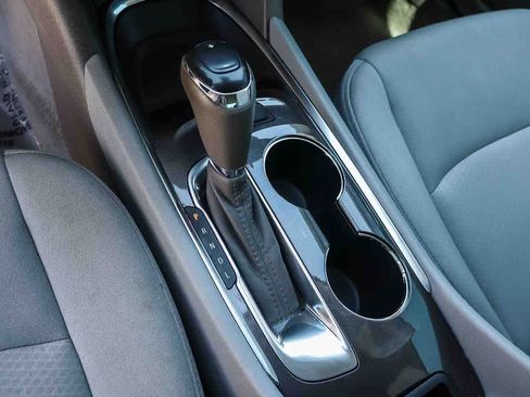 Used 2020 Chevrolet Malibu LT FWD image 20