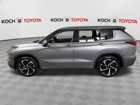 Used 2023 Mitsubishi Outlander SEL 40th Anniversary AWD/4WD image 4