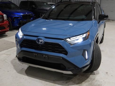 Used 2022 Toyota RAV4 XSE AWD/4WD image 46