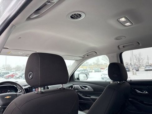 Used 2018 Chevrolet Traverse LT image 28