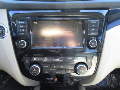 Used 2019 Nissan Rogue Sport SL image 20