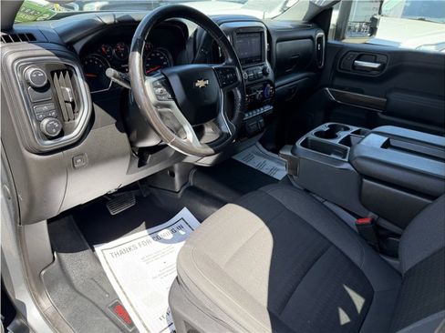 Used 2021 Chevrolet Silverado 1500 LT RWD image 18