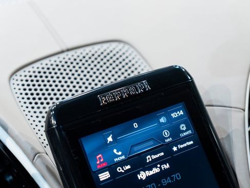 Used 2021 Ferrari Roma image 30