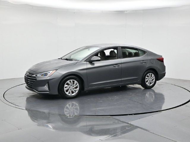Used 2019 Hyundai Elantra SE FWD image 5