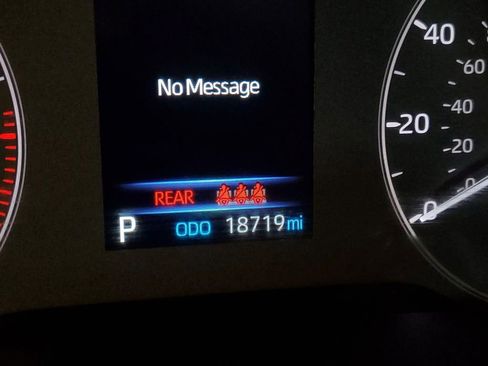 Used 2024 Toyota Corolla LE image 23