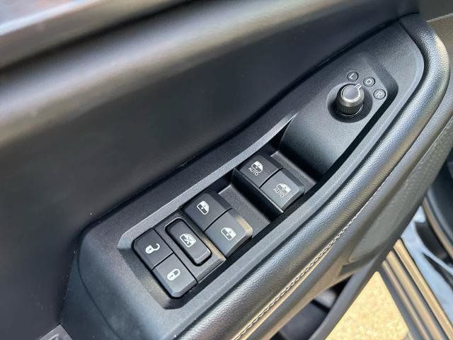 Used 2023 Jeep Grand Cherokee L Laredo AWD/4WD image 22