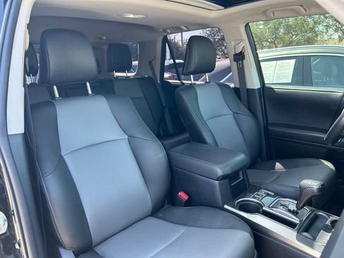 Used 2024 Toyota 4Runner SR5 Premium w/ Moonroof Package AWD/4WD image 33