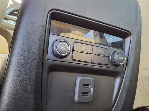 Used 2023 Buick Enclave Essence w/ Experience Buick Package image 28