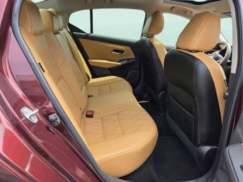 Used 2022 Nissan Sentra SV w/ SV Premium Package FWD image 16