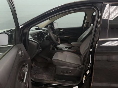 Used 2017 Ford Escape SE AWD/4WD image 19