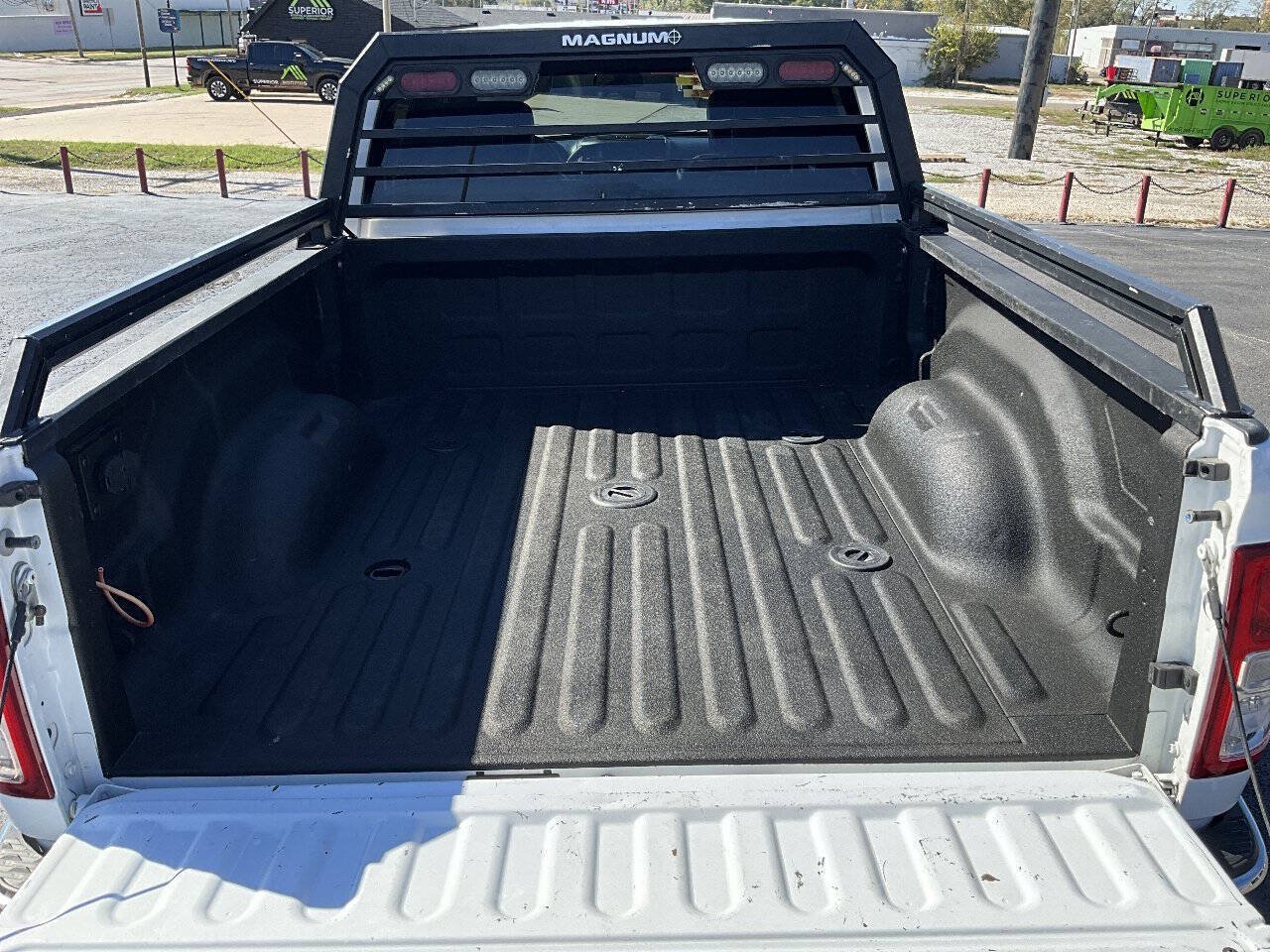 Used 2021 RAM 3500 Tradesman w/ Chrome Appearance Group AWD/4WD image 18