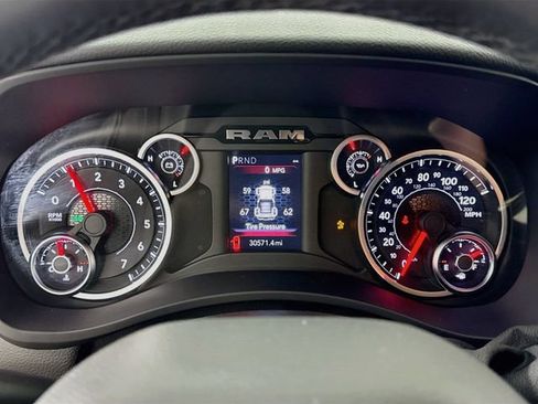 Used 2025 RAM 2500 Big Horn AWD/4WD image 12