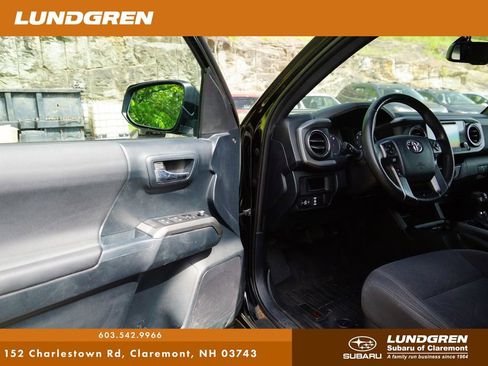 Used 2016 Toyota Tacoma TRD Sport w/ Towing Package AWD/4WD image 10