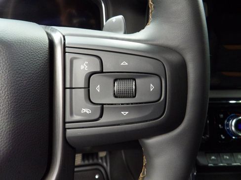 Used 2025 GMC Sierra 1500 AT4 w/ Technology Package image 61