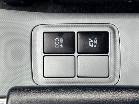 Used 2013 Toyota Prius C Two FWD image 42