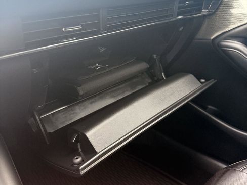 Used 2019 MAZDA MAZDA3 AWD Hatchback w/ Premium Pkg image 27