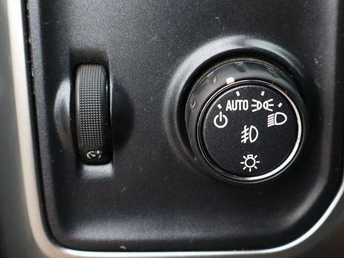 Used 2019 Chevrolet Silverado 1500 LT w/ All Star Edition image 21