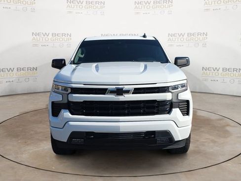 Used 2022 Chevrolet Silverado 1500 RST w/ Z71 Off-Road Package AWD/4WD image 8