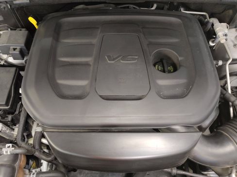 Used 2019 Jeep Grand Cherokee Altitude RWD image 30