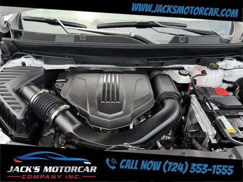 Used 2025 Chevrolet Traverse RS AWD/4WD image 38
