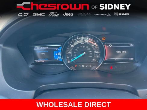 Used 2017 Ford Explorer XLT w/ Equipment Group 202A AWD/4WD image 13