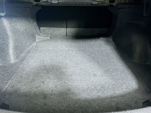 Used 2026 Toyota Corolla LE FWD image 27