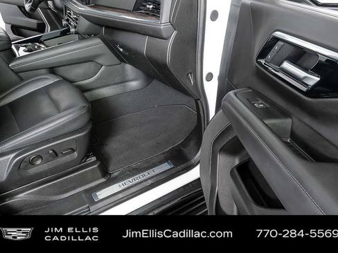 Used 2025 Chevrolet Tahoe LT RWD image 23