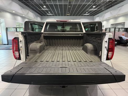 Used 2023 GMC Sierra 1500 Elevation AWD/4WD image 10
