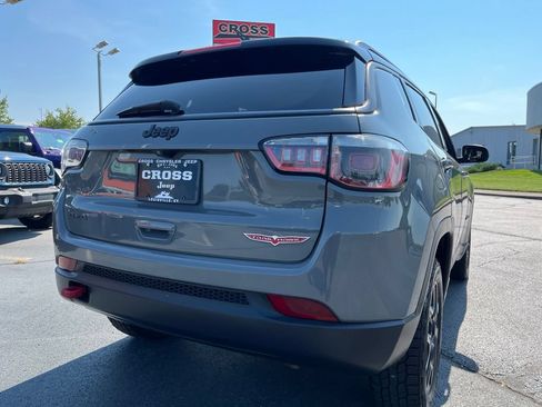 Used 2020 Jeep Compass Trailhawk AWD/4WD image 40