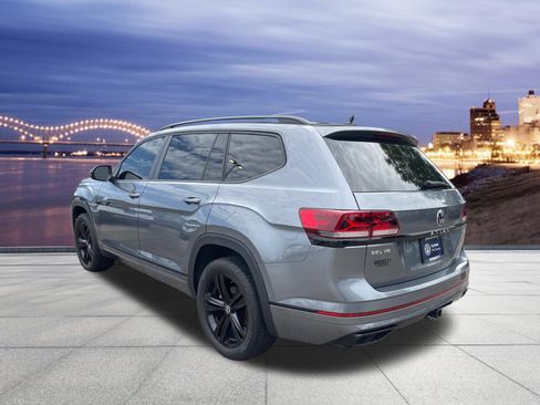 Certified 2023 Volkswagen Atlas SEL R-Line AWD/4WD image 3