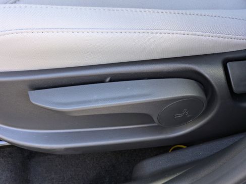 New 2026 Hyundai Tucson Blue SE image 21