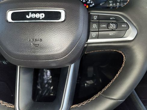 Used 2022 Jeep Compass Limited image 24