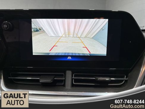 Used 2024 Chevrolet Trax LT w/ Driver Confidence Package image 10