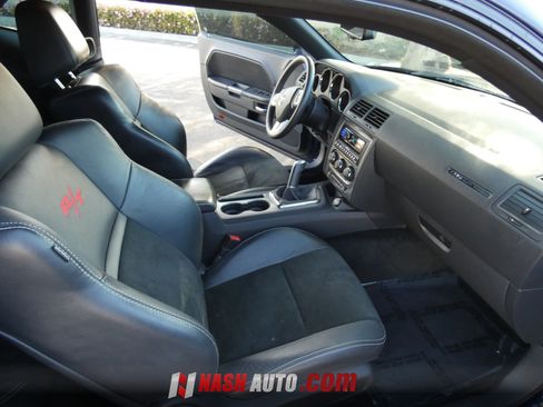 Used 2014 Dodge Challenger R/T RWD image 24