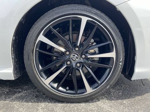 Used 2019 Toyota Camry XSE FWD image 11