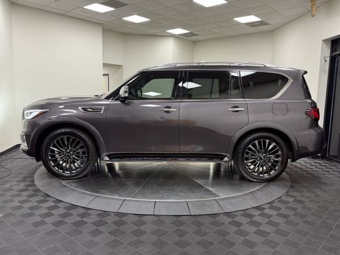 Used 2022 INFINITI QX80 Sensory w/ Cargo Package RWD image 5