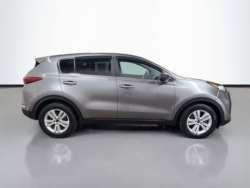 Used 2018 Kia Sportage LX FWD image 11