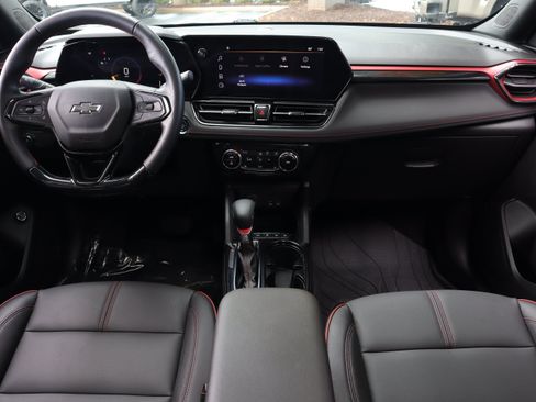Used 2024 Chevrolet TrailBlazer RS w/ Convenience Package FWD image 7