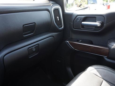 Used 2019 GMC Sierra 1500 SLT w/ SLT Premium Plus Package AWD/4WD image 21
