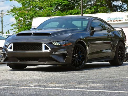 Used 2019 Ford Mustang GT Premium w/ GT Performance Package RWD image 5