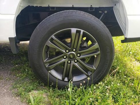 Used 2022 Ford F150 XLT w/ Equipment Group 302A High AWD/4WD image 33