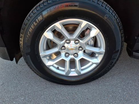 Used 2025 Chevrolet Tahoe LT AWD/4WD image 9