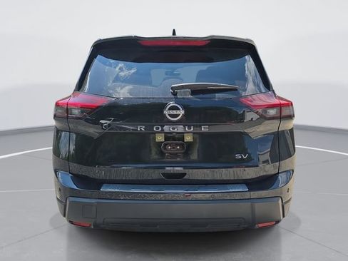 Used 2024 Nissan Rogue SV FWD image 5