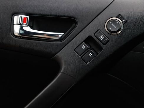 Used 2011 Hyundai Genesis 2.0T image 44